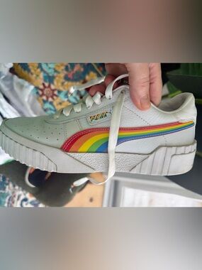 Puma White Low-Top Sneakers with Rainbow Formstrip